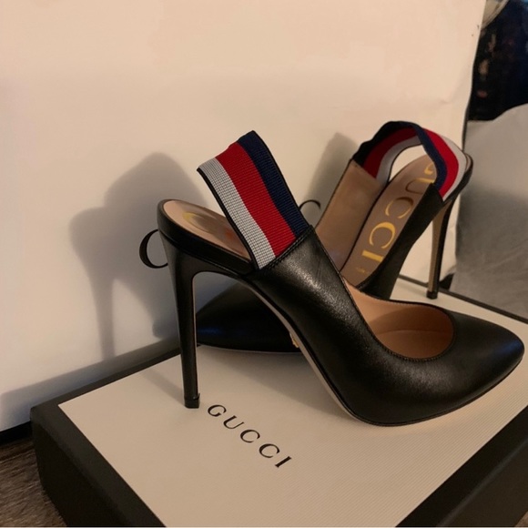 Gucci
Sylvie Leather Web Slingback Pumps - Picture 2 of 8